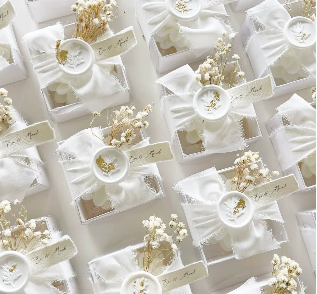 Lotus waxseal candle